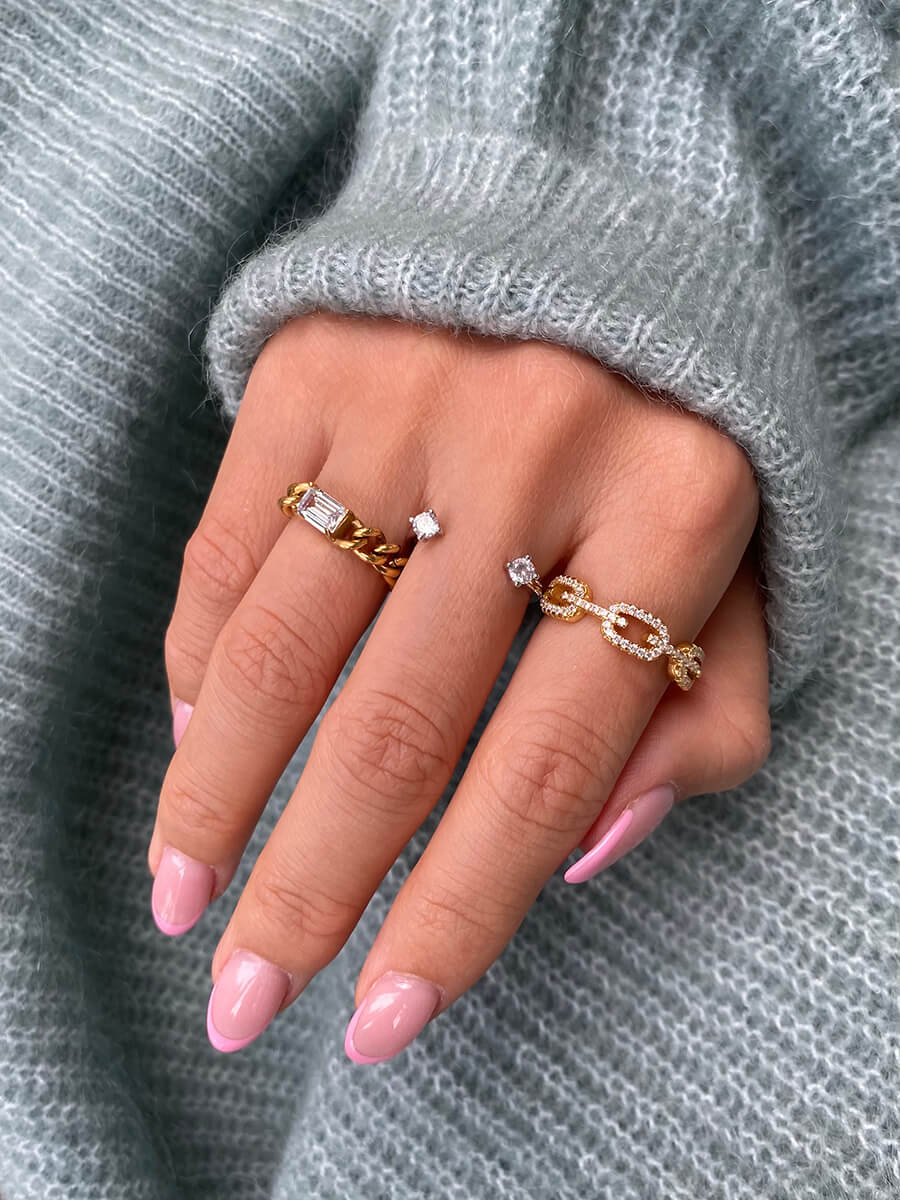 Emerald-cut Chain Ring - Image 2